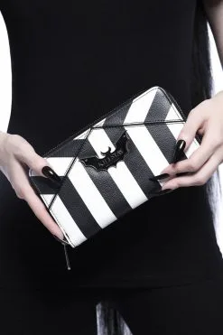 KILLSTAR Never Trust The Living Wallet -Akumu Ink Shop NEVERTRUSTTHELIVING WALLET C 1024x1024 a02cf9a9 f57e 42d3 8ad7 e275bacb12d3