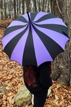 VampireFreaks Batwing Pagoda Umbrella [BLACK/PURPLE STRIPED] -Akumu Ink Shop purple black batwing umbrella 03